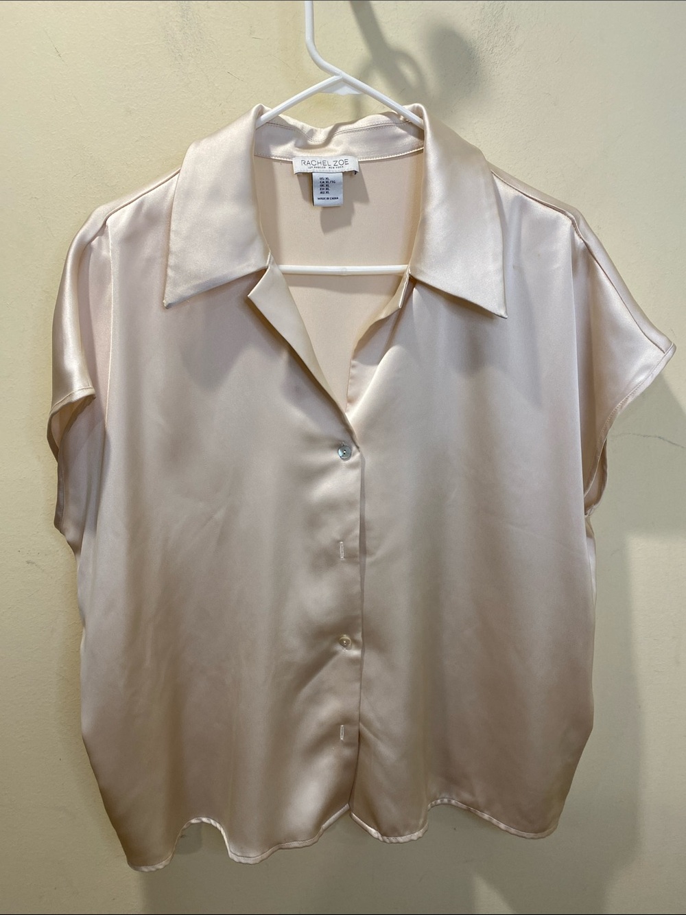 Rachel Zoe Pale Cream Satin Short Sleeve Button-Down Blouse Sz XL